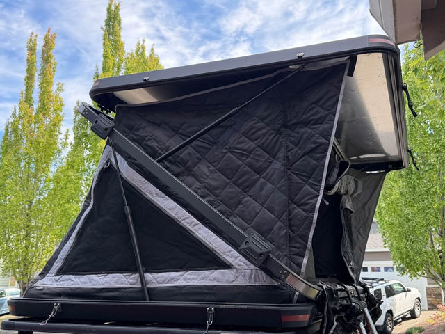 Free Spirit recreation evolution XL roof top tent — photo 3