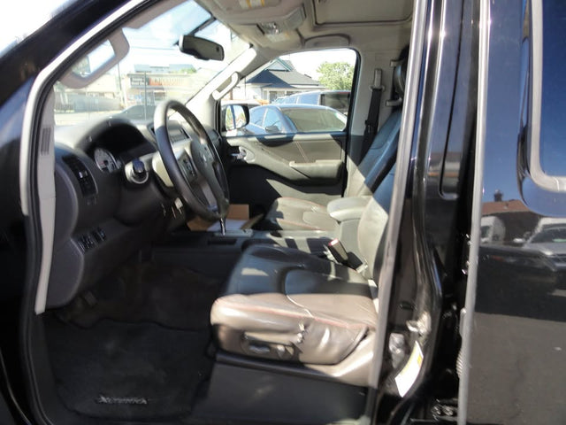 2012 Nissan Frontier — photo 3