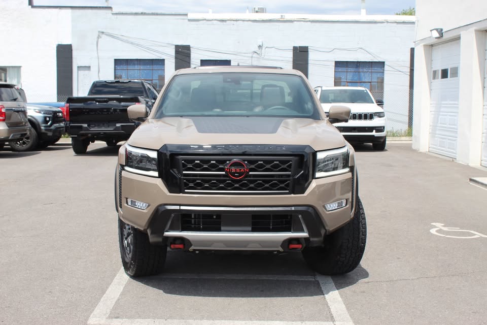2024 Nissan Frontier PRO 4X (photo 2) — photo 2