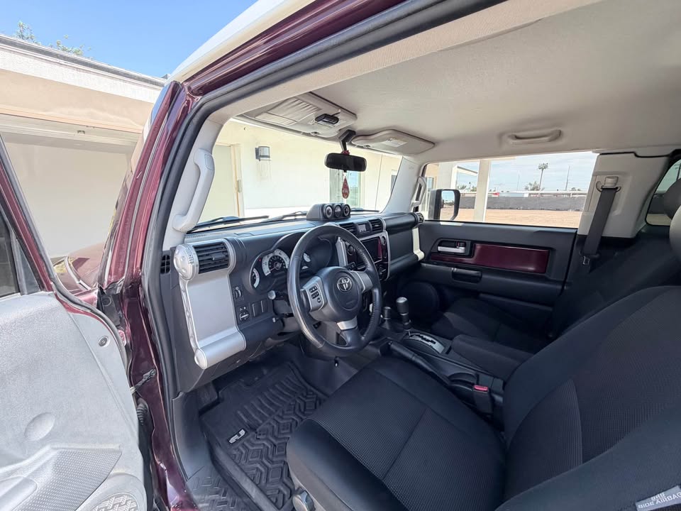 2007 Toyota FJ Cruiser · Sport Utility 2D in Mesa, AZ (photo 5) — photo 5