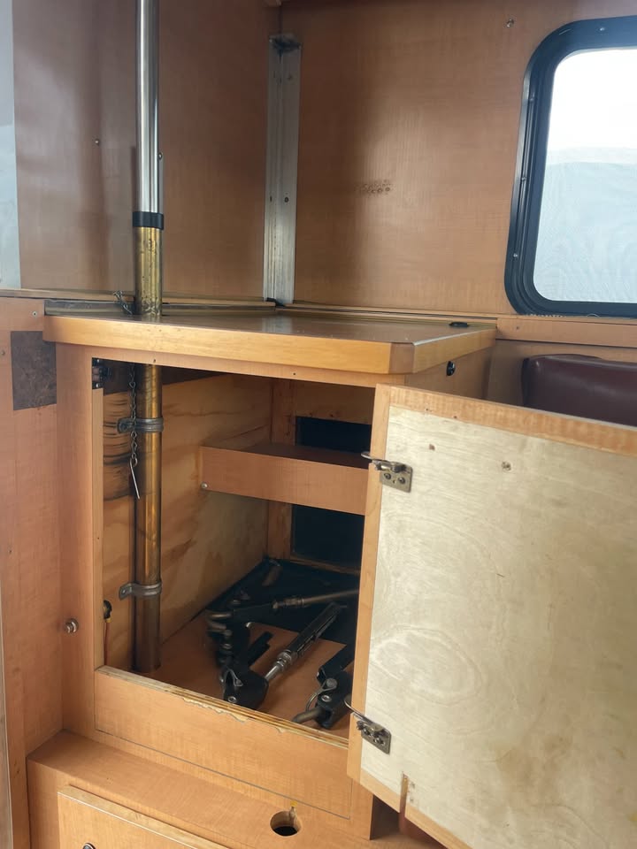 2016 Alaskan 8' nco custom layout (photo 11) — photo 11