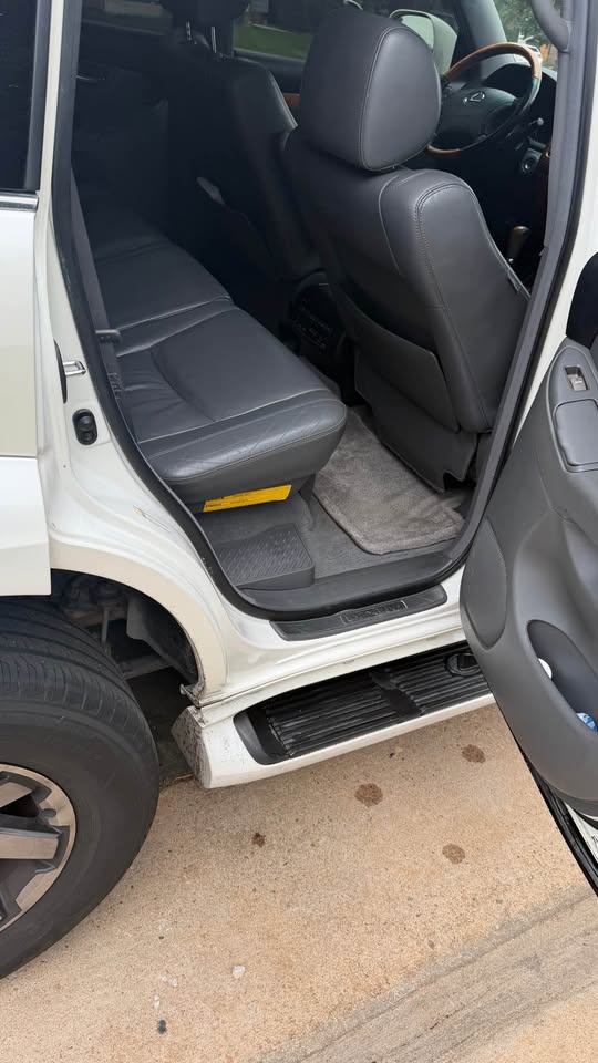 2004 Lexus GX · GX 470 Sport Utility 4D in Denver, CO (photo 8) — photo 8
