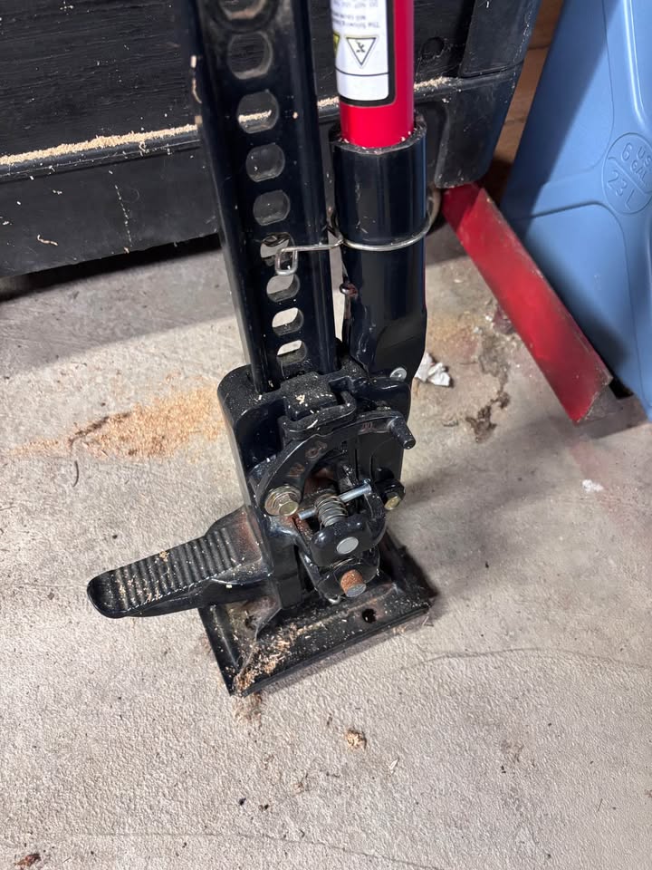 Hi Lift Jack in Gold Bar, WA (photo 3) — photo 3