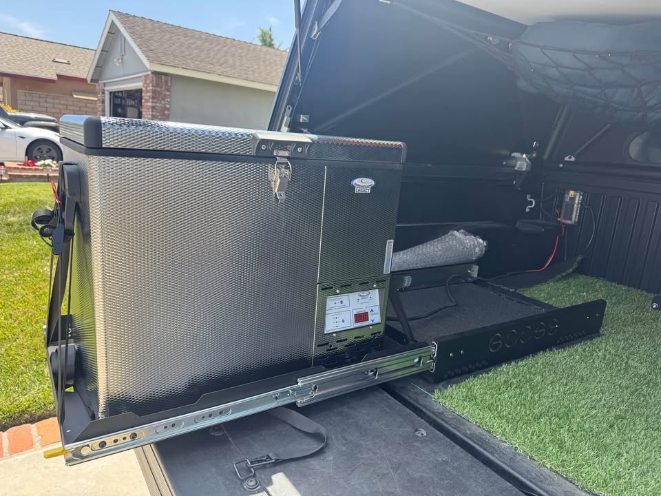 National Luna 40L fridge with Goose Gear Slide (photo 2) — photo 2