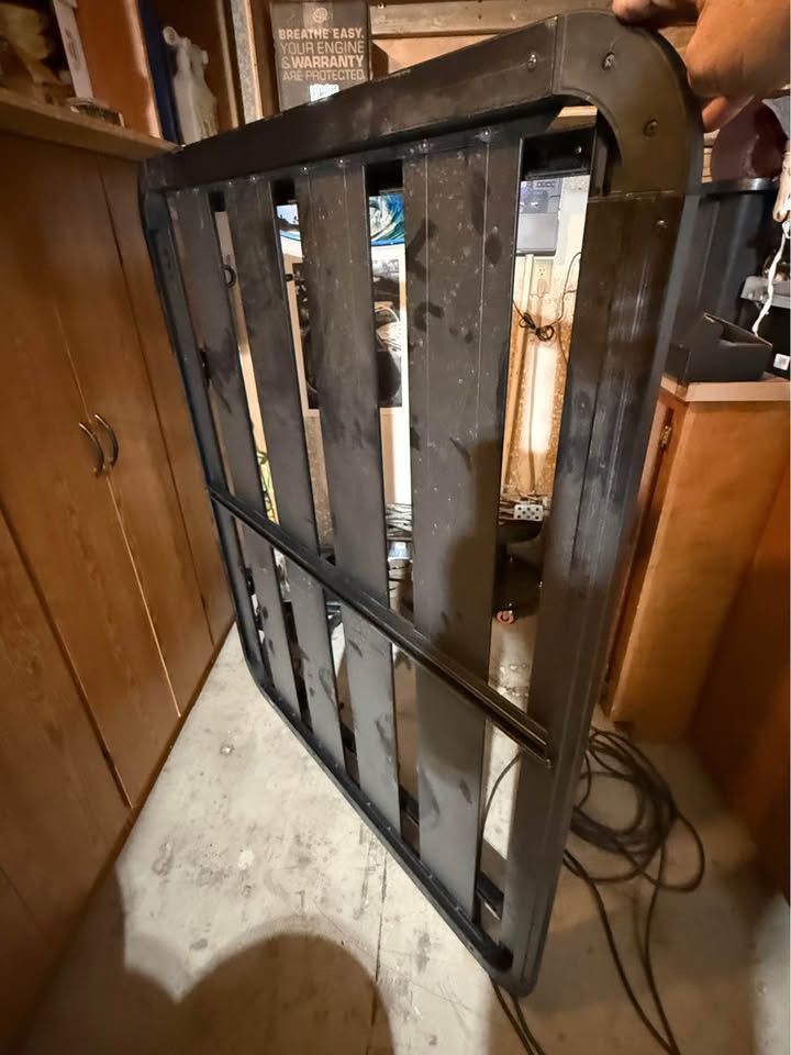 Rhino Rack Universal 58" x 46" Pioneer Platform Ford Bronco, Toyota 4Runner, Subaru Outback Forester in Boise, ID (photo 2) — photo 2