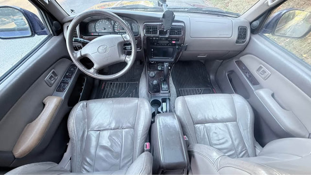 2002 Toyota 4runner limited — photo 3