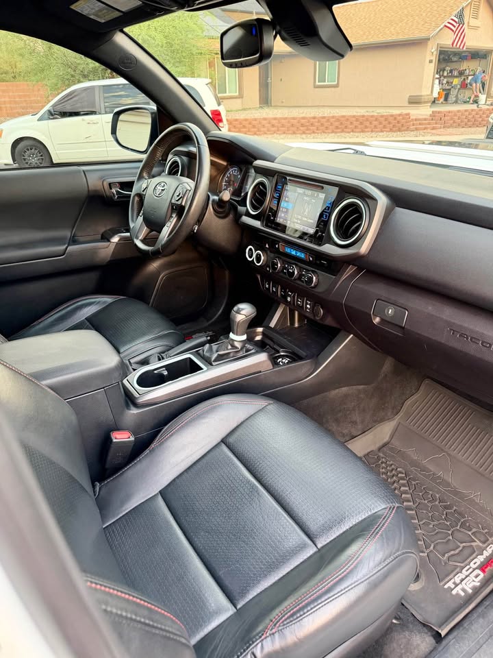 2018 Toyota Tacoma Double Cab · Trd pro in Tucson, AZ (photo 8)