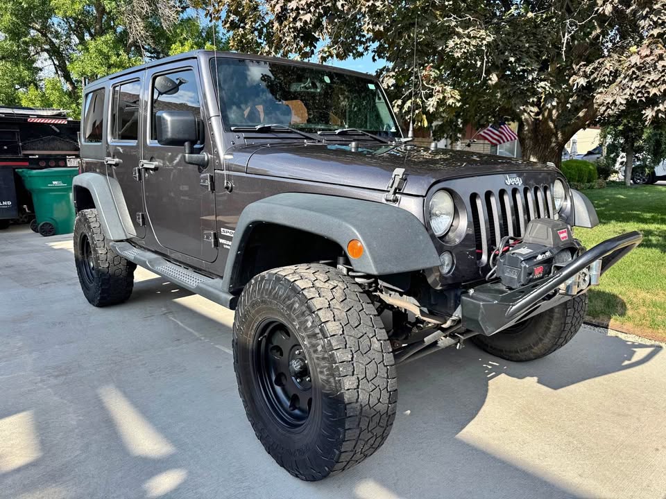 2014 Jeep Wrangler Unlimited · Sport (JK) SUV 4D (photo 1) — photo 1