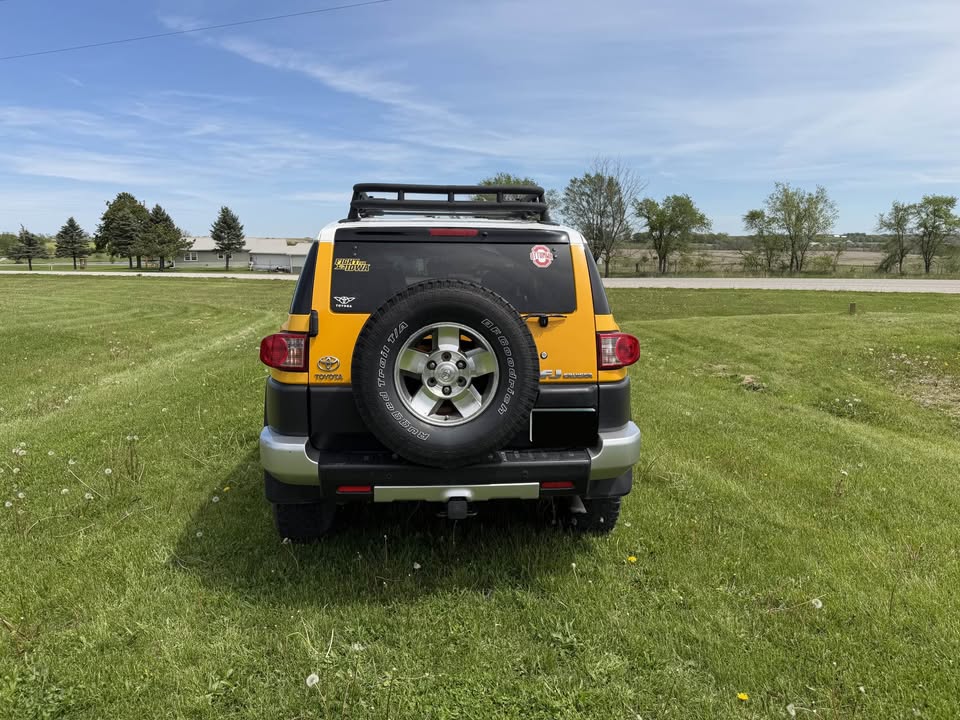 2008 Toyota FJ Cruiser · 4WD (photo 2) — photo 2