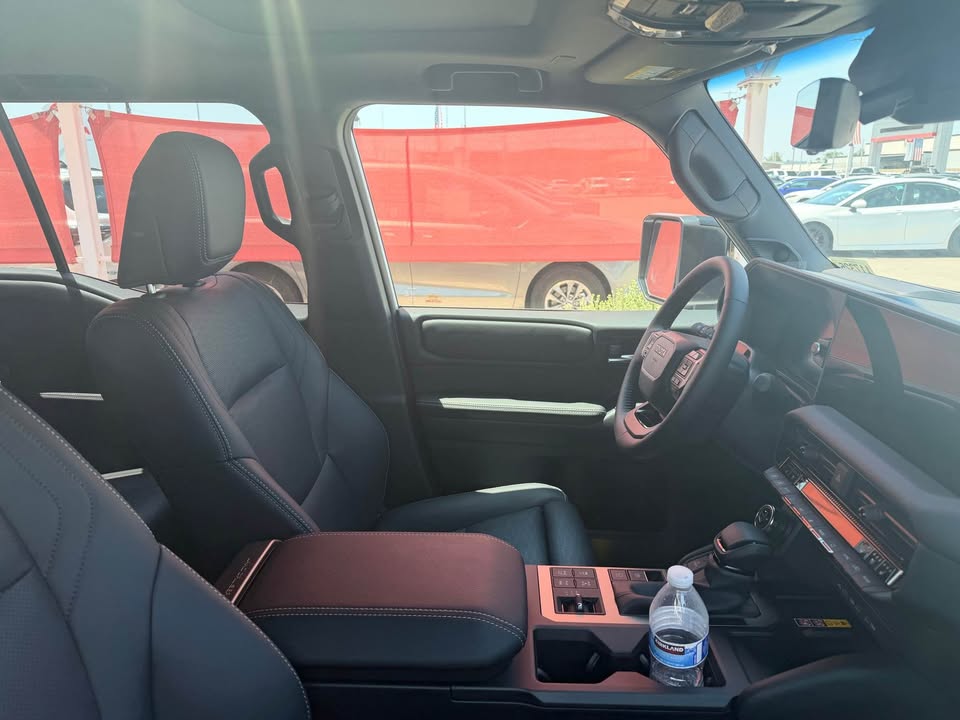 2026 Toyota Landcruiser · Base in Phoenix, AZ (photo 5) — photo 5