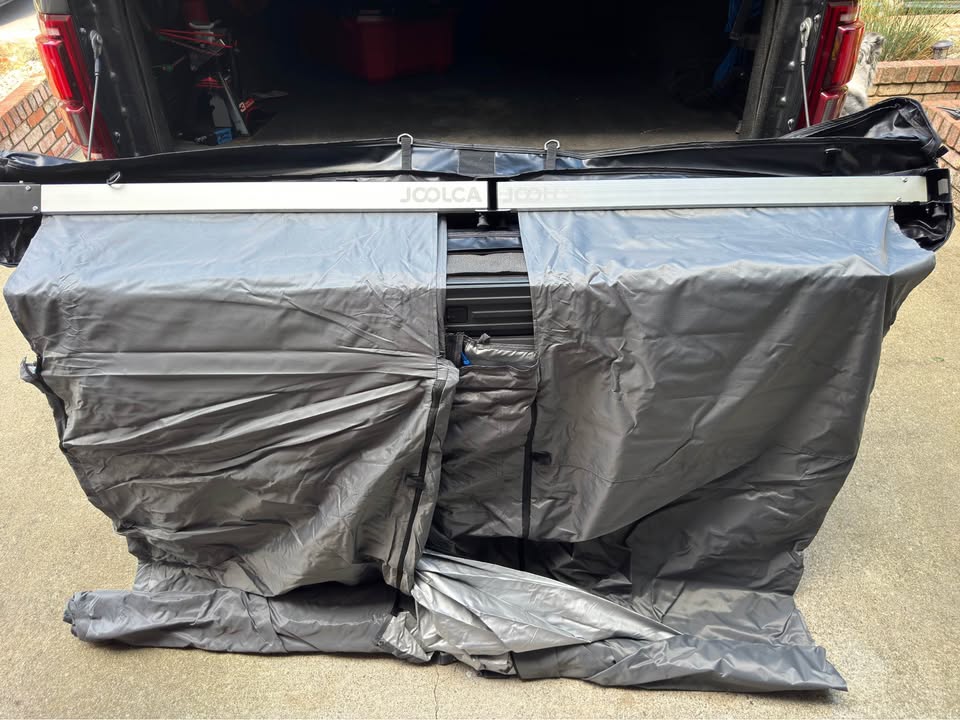 JOOLCA HOTTAP Outdoor Shower Tent & Privacy Enclosure – Never Used – in San Bruno, CA (photo 3)
