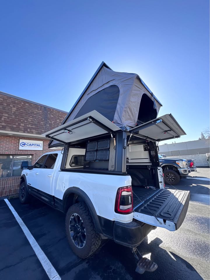 Lone Peak V1 Truck Camper for RAM 2500 Crew Cab Standard Bed in Mather, CA (photo 4) — photo 4