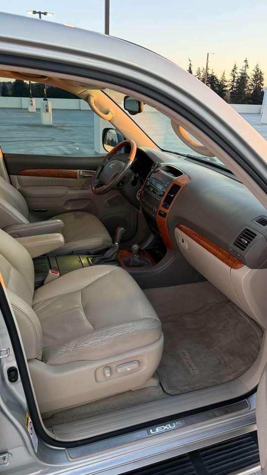 2004 Lexus GX · GX 470 Sport Utility 4D in Auburn, WA (photo 11) — photo 11