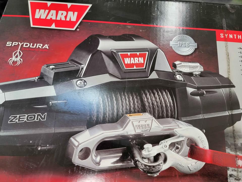 Warn zeon 10s winch NEW in Colorado Springs, CO (photo 2)