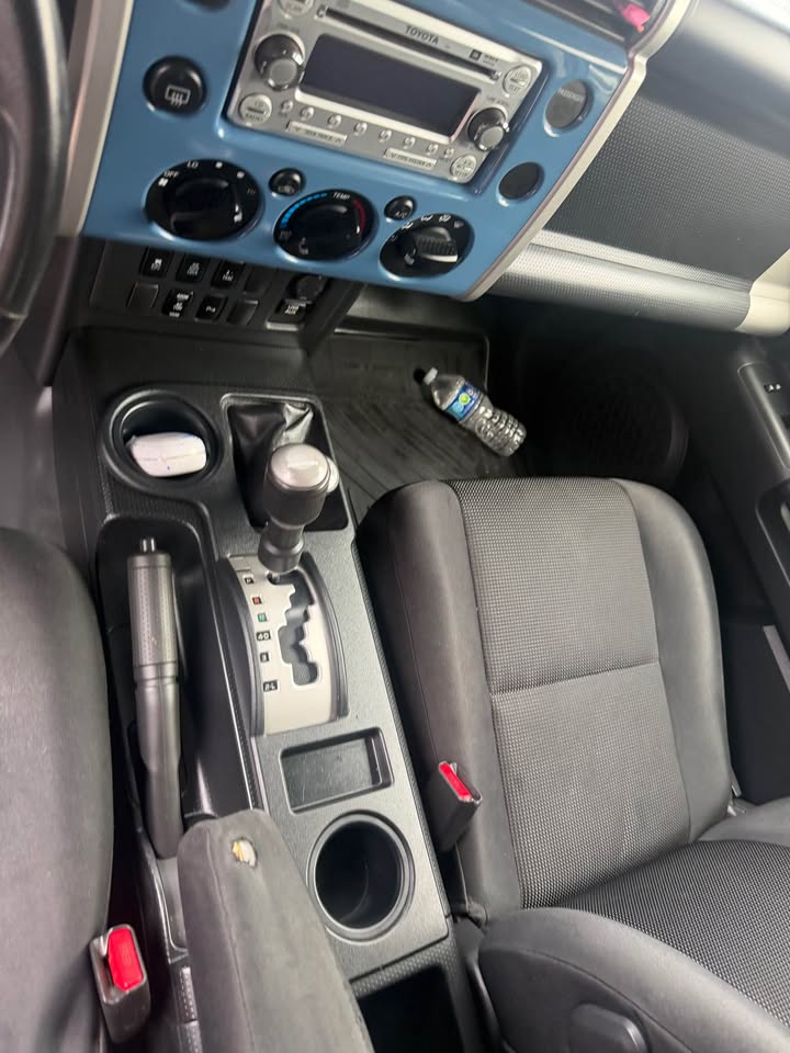 2013 Toyota FJ Cruiser in San Antonio, TX (photo 8) — photo 8