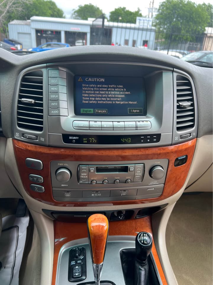 2007 Lexus LX · LX 470 Sport Utility 4D in Austin, TX (photo 11) — photo 11