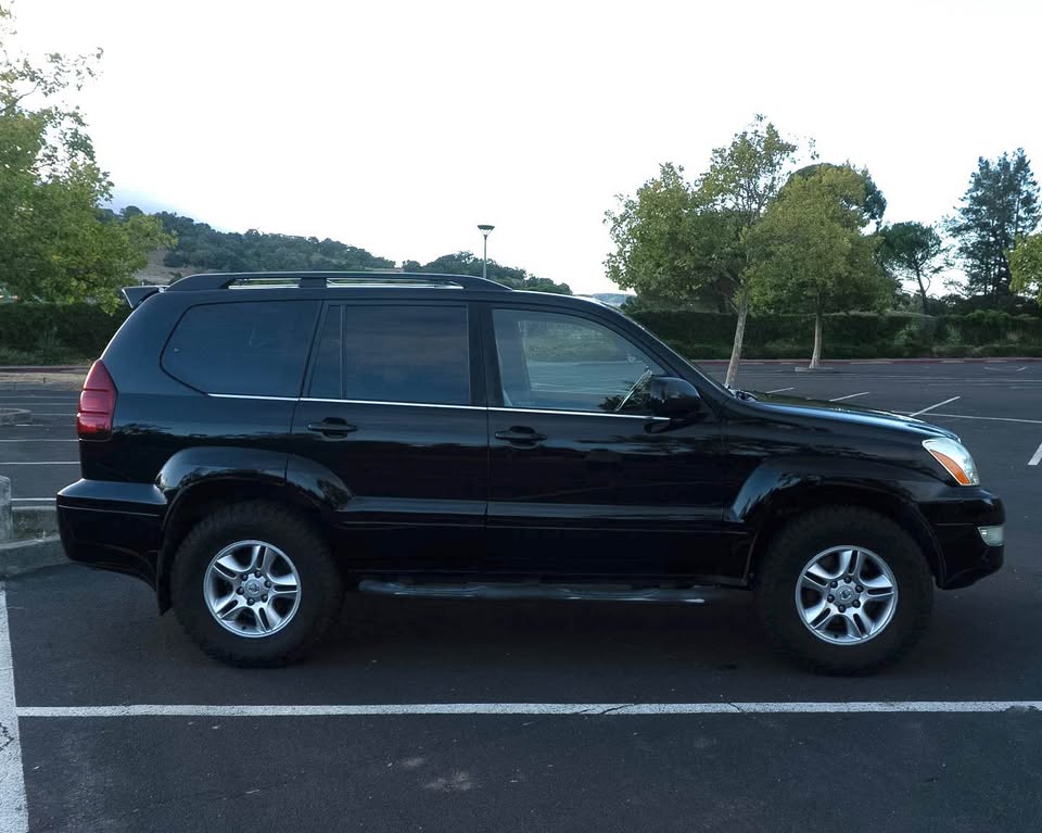 2007 Lexus GX · GX 470 Sport Utility 4D (photo 4) — photo 4