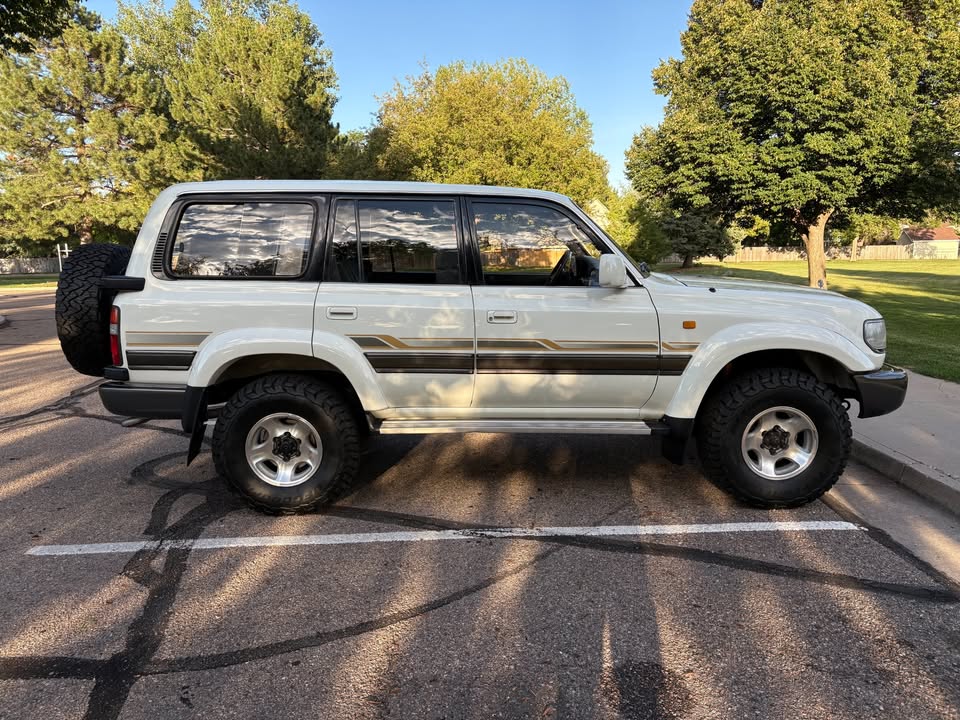 1997 Toyota Land Cruiser HZJ80 LHD Manual Diesel (photo 2) — photo 2