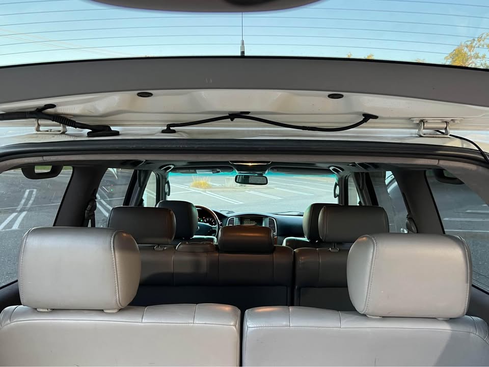 2005 Lexus LX · LX 470 Sport Utility 4D in Lodi, CA (photo 8) — photo 8
