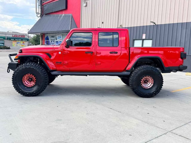 2020 Jeep Gladiator · Overland Pickup 4D 5 ft — photo 3
