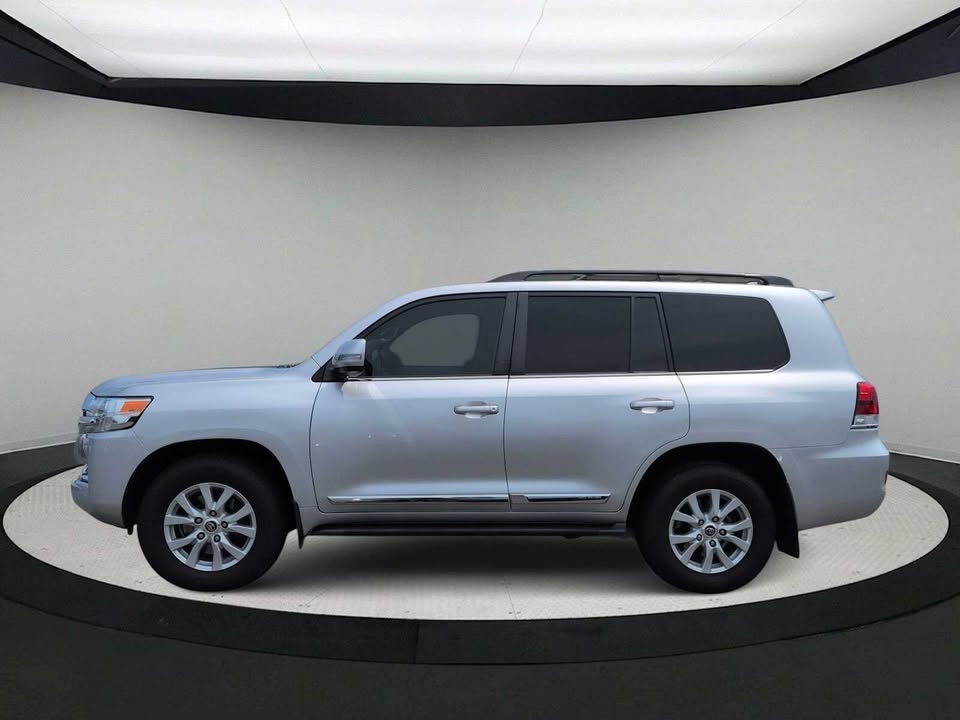 2018 Toyota Land Cruiser in Sterling, VA (photo 5) — photo 5