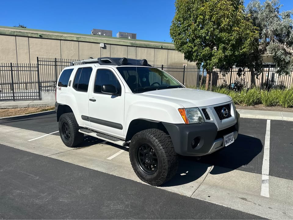 2011 Nissan Xterra PRO-4X Sport Utility 4D in San Mateo, CA (photo 6) — photo 6