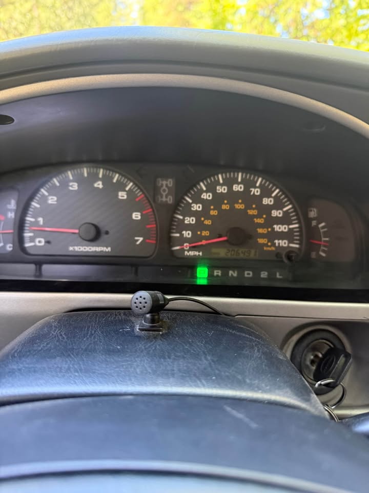 2002 Toyota 4Runner · SR5 Sport Utility 4D (photo 9) — photo 9