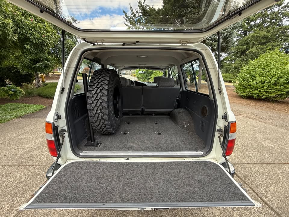 1991 Toyota Land Cruiser in West Linn, OR (photo 10)