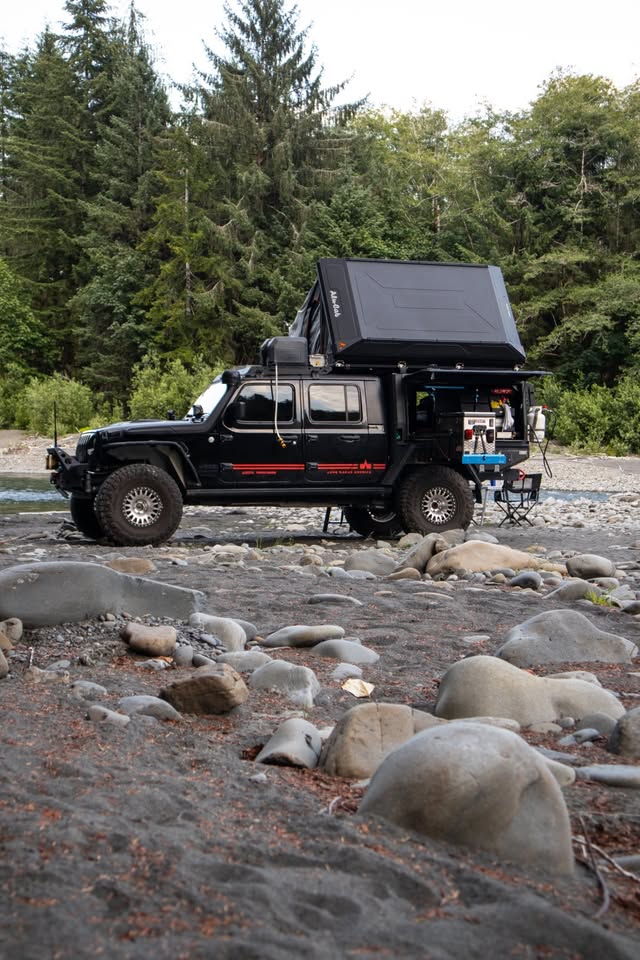 2021 Jeep Gladiator Rubicon Pickup 4D 5 ft (photo 3) — photo 3
