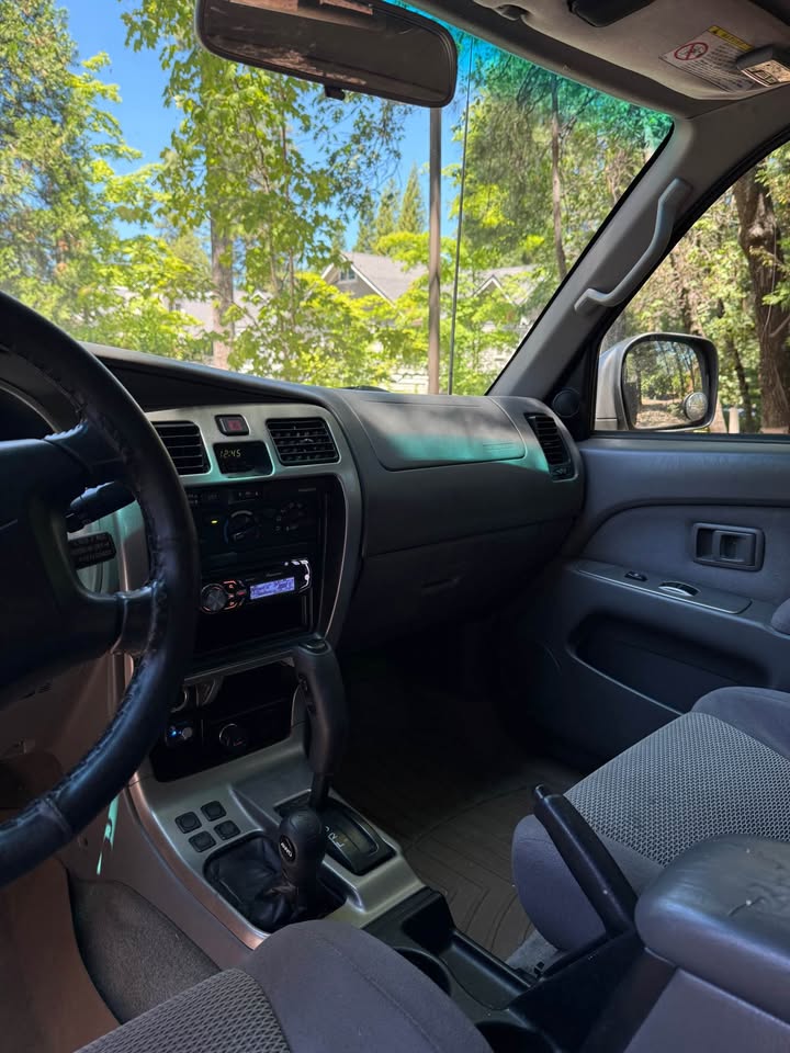 2002 Toyota 4Runner · SR5 Sport Utility 4D (photo 8) — photo 8