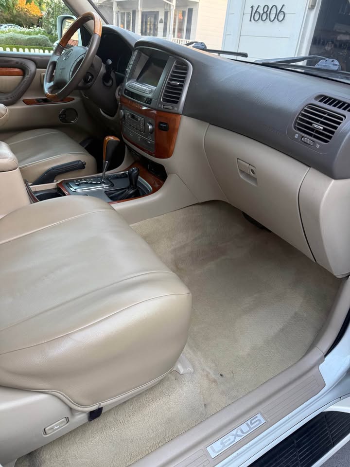 2005 Lexus LX · LX 470 Sport Utility 4D in Los Gatos, CA (photo 4) — photo 4