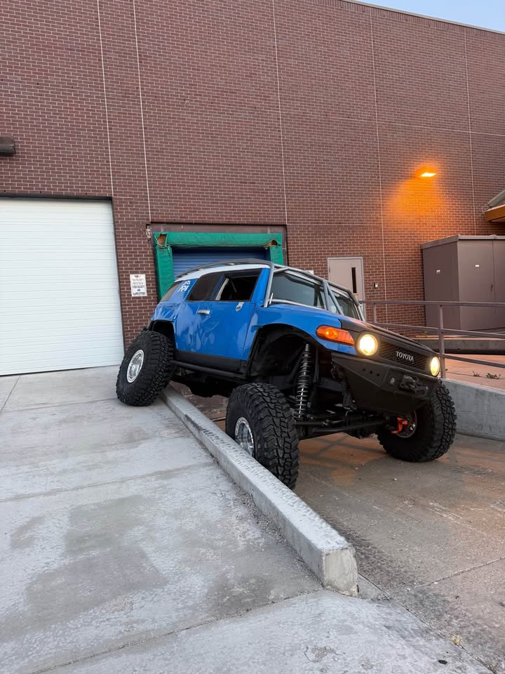 2007 Toyota FJ Cruiser · Sport Utility 2D in Colorado Springs, CO (photo 7) — photo 7