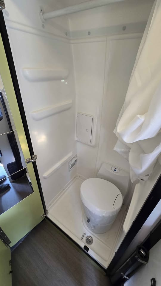2020 Winnebago Revel 44E in Auburn, WA (photo 10) — photo 10