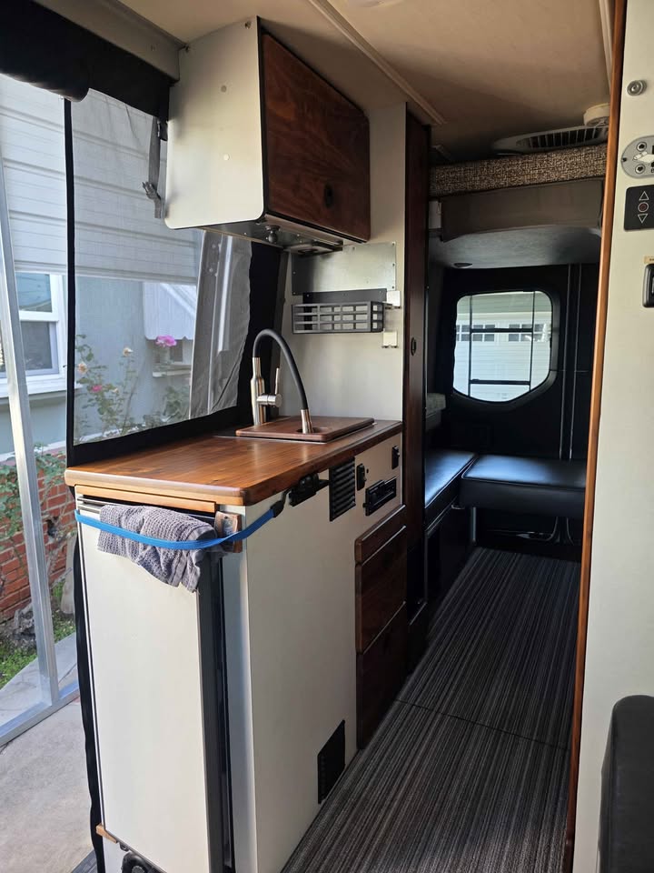 2020 Mercedes-Benz Sprinter 2500 Cargo · High Roof w/144" WB Van 3D in Carlsbad, CA (photo 5) — photo 5