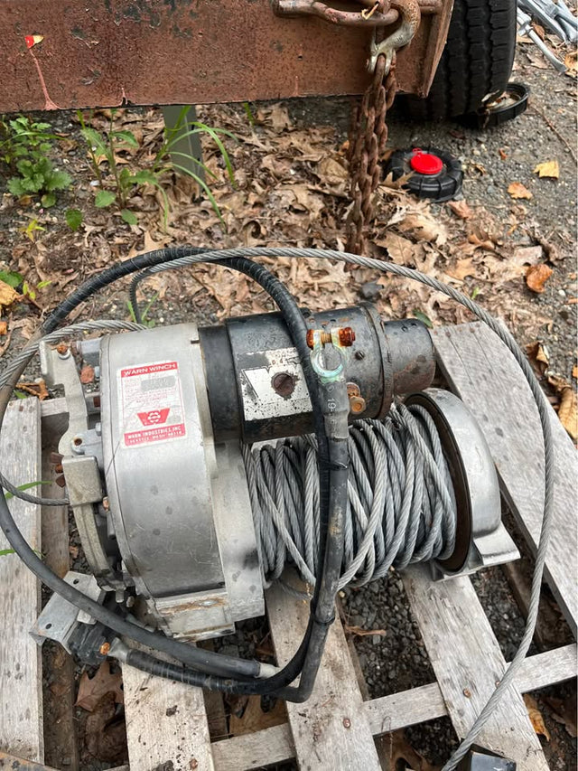 73-87 Chevy Winch Bumper and warn 8274 cable operated winch — photo 3