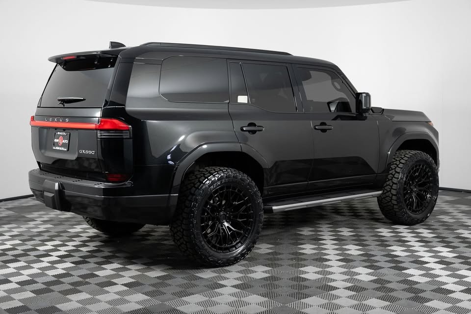 2025 Lexus GX 550 in Lindon, UT (photo 8) — photo 8