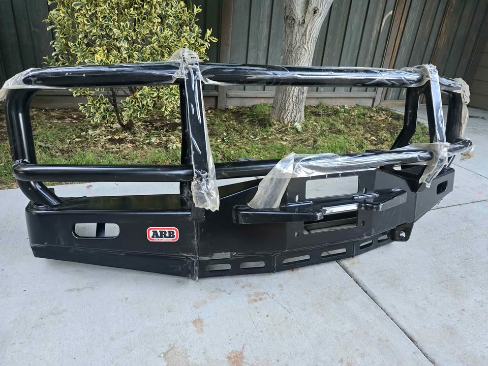 NEW ARB Deluxe Bull Bar Front Bumper for Chevrolet Chevy Silverado 1988+ 3462010 (photo 2) — photo 2