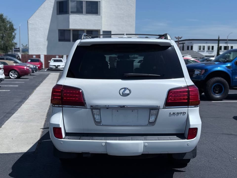 2011 Lexus lx570 clean (photo 5) — photo 5