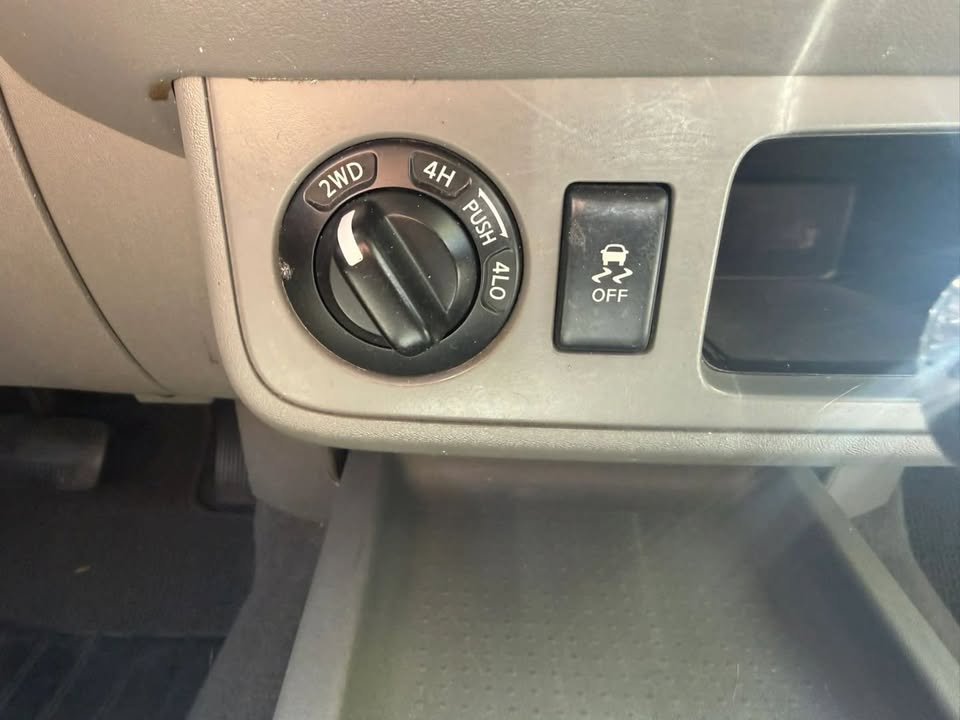 2019 Nissan Frontier Crew Cab SV Pickup 4D 5 ft in Phoenix, AZ (photo 11)