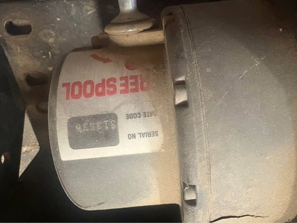 Warn Winch (photo 4) — photo 4