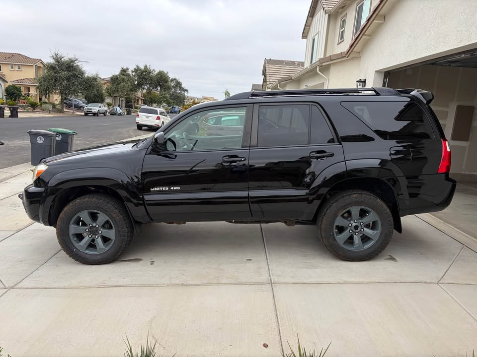 2007 Toyota 4Runner · Limited Sport Utility 4D in Rancho Cordova, CA (photo 2) — photo 2