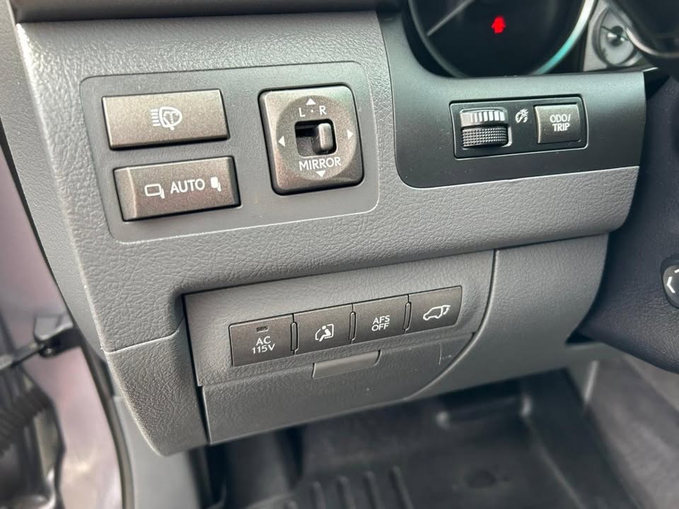 2008 Lexus LX 570 Sport Utility in Kirkland, WA (photo 10) — photo 10