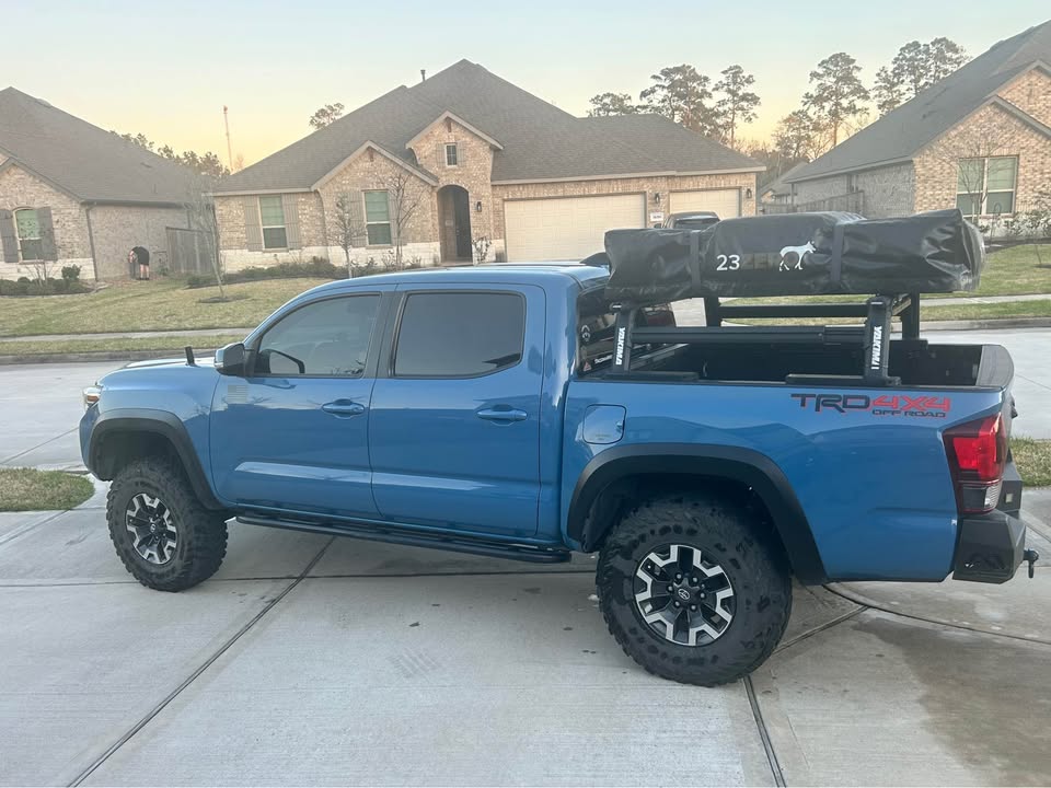 23zero Breezeway 56 and Yakima Outpost HD rack currently setup for a 3rd gen Tac (photo 7) — photo 7