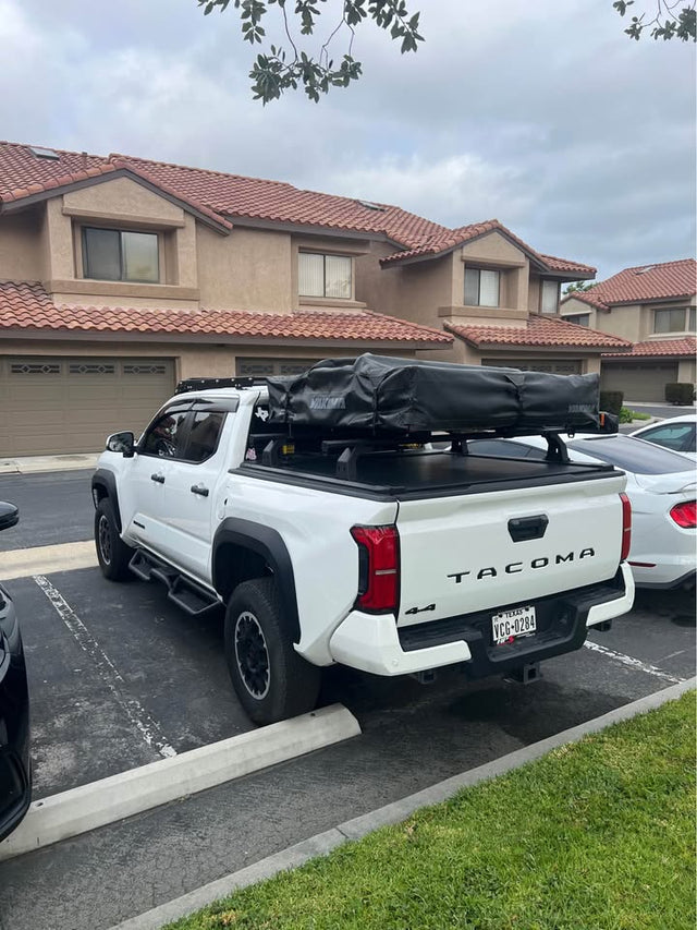 Yakima SkyRise Medium 3 person Rooftop Tent — photo 3