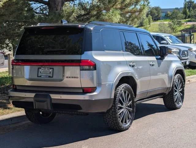 2025 Lexus GX · 550 Luxury + — photo 3
