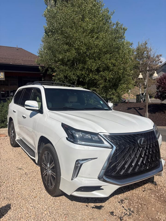2020 Lexus LX · LX 570 Sport Utility 4D — photo 3
