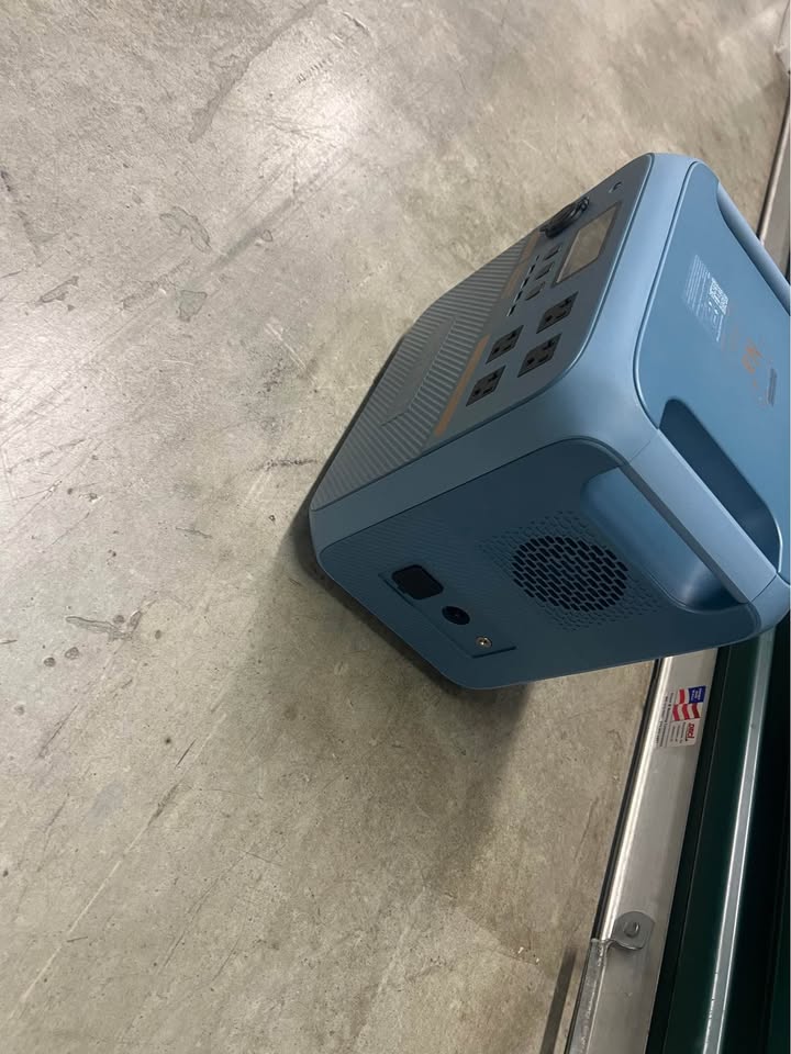 BLUETTI Pioneer Na Portable Power Station in Brooklyn, NY (photo 3)