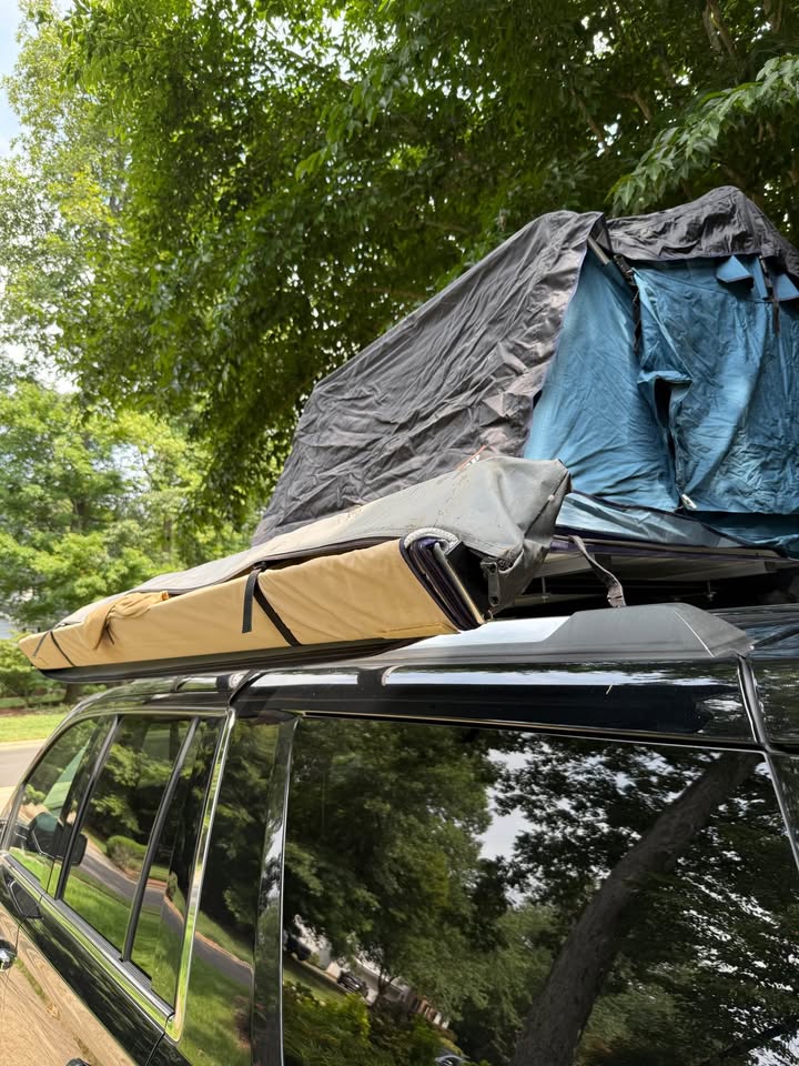 Tepui Rooftop Tent, Awning, and Annex (photo 5) — photo 5
