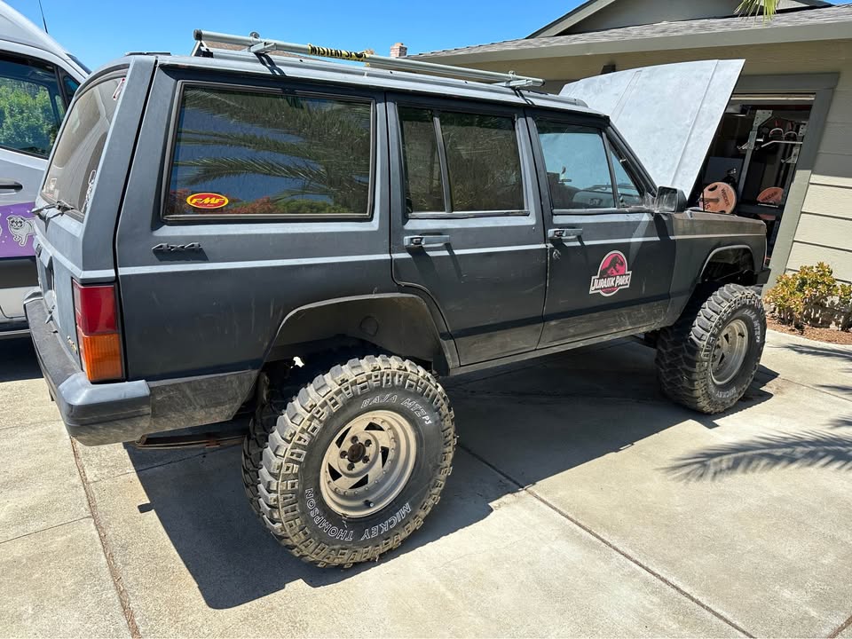 1993 Jeep Cherokee XJ in Benicia, CA (photo 6) — photo 6