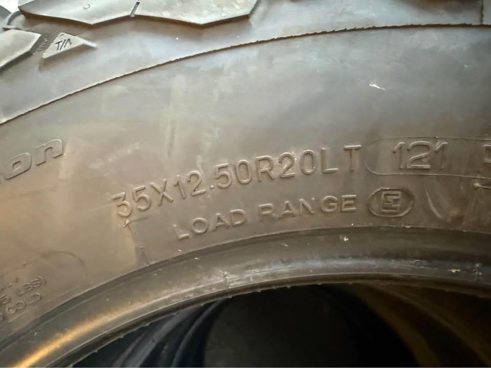 35x12.5020 BFGoodrich All-Terrain T/A KO2 95% left tread in Tacoma, WA (photo 8)